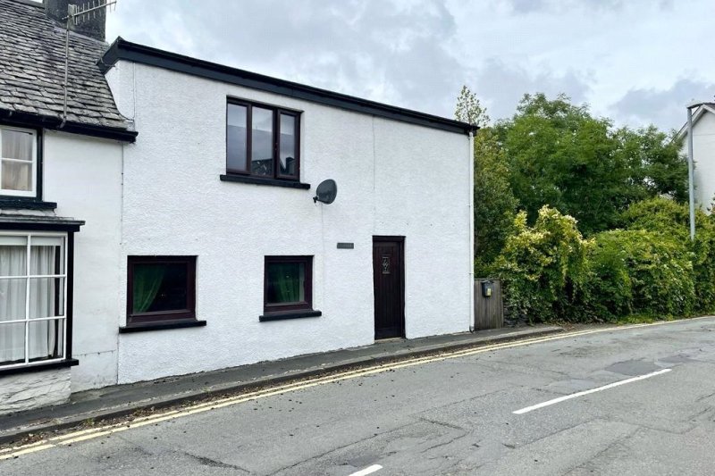 2 bedroom property for sale in Church Street, Rhayader, Powys, LD6 Guide price £189,950