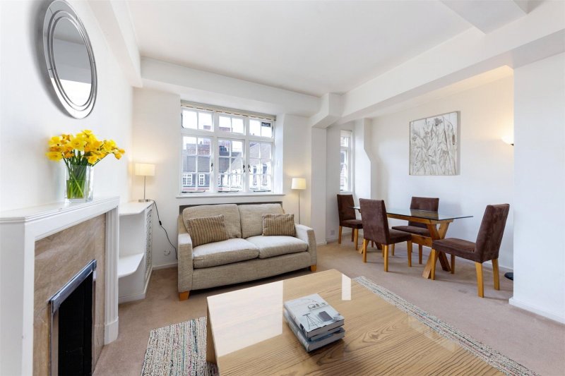 2 bedroom property for sale in Cranmer Court, Whiteheads Grove, Chelsea