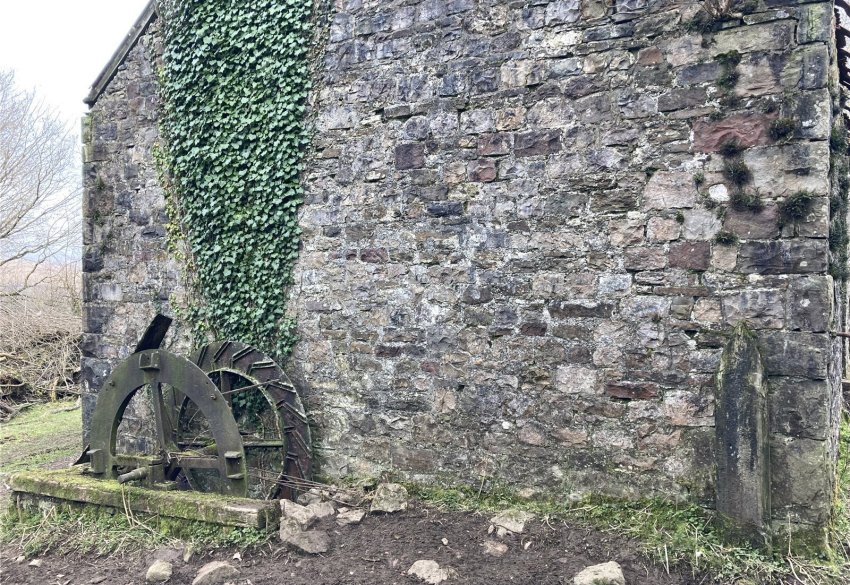 property for sale in Pen Y Bryn, Cwmllynfell, Swansea, SA9 Offers in