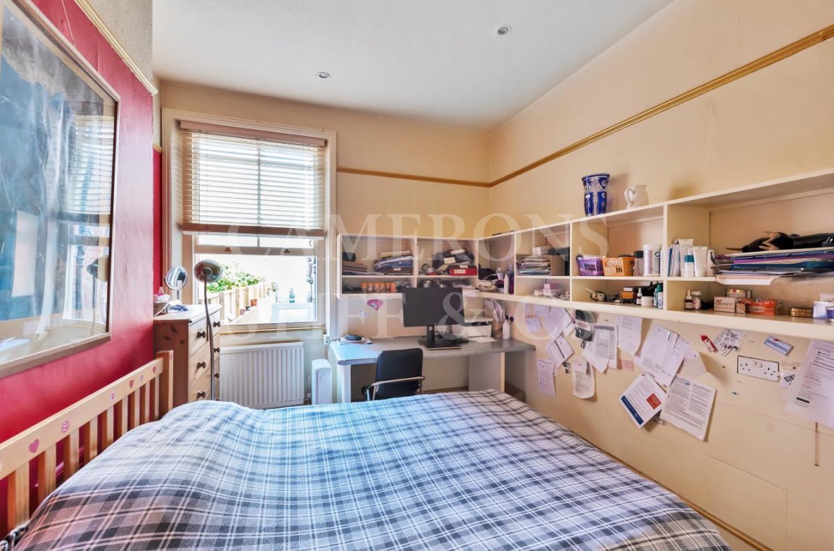 2 bedroom property for sale in Hartland Road, London, NW6 £625,000