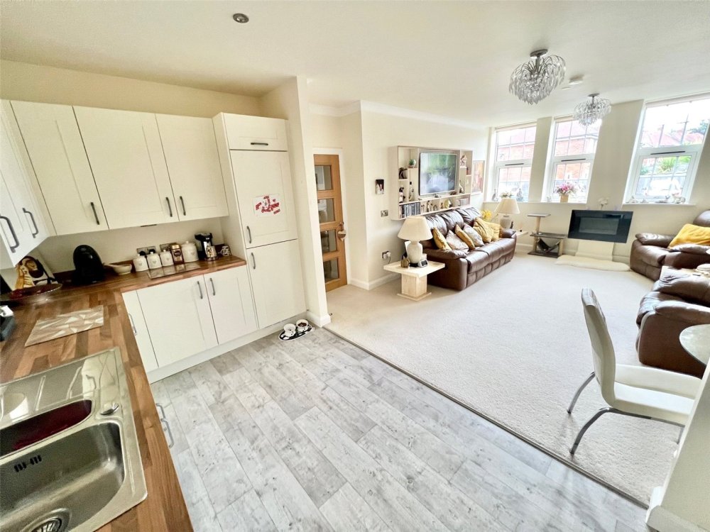 2 bedroom property for sale in Vernon Road, StourportonSevern