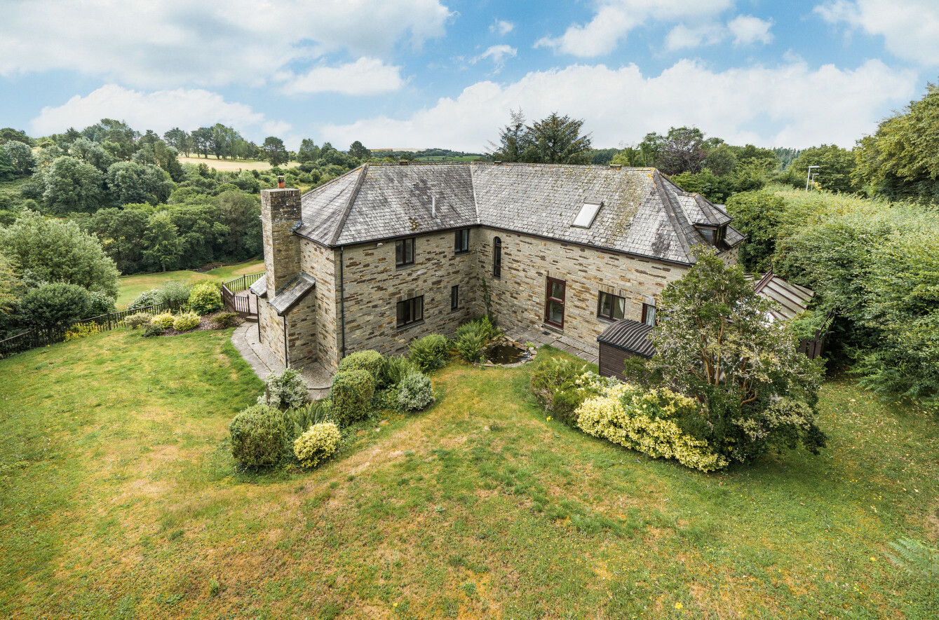 6 bedroom property for sale in Dunstan Lane, St. Mellion, Saltash, PL12