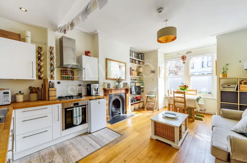 Cornwall Gardens, London, NW10