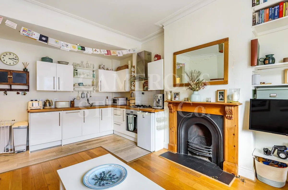 Cornwall Gardens, London, NW10