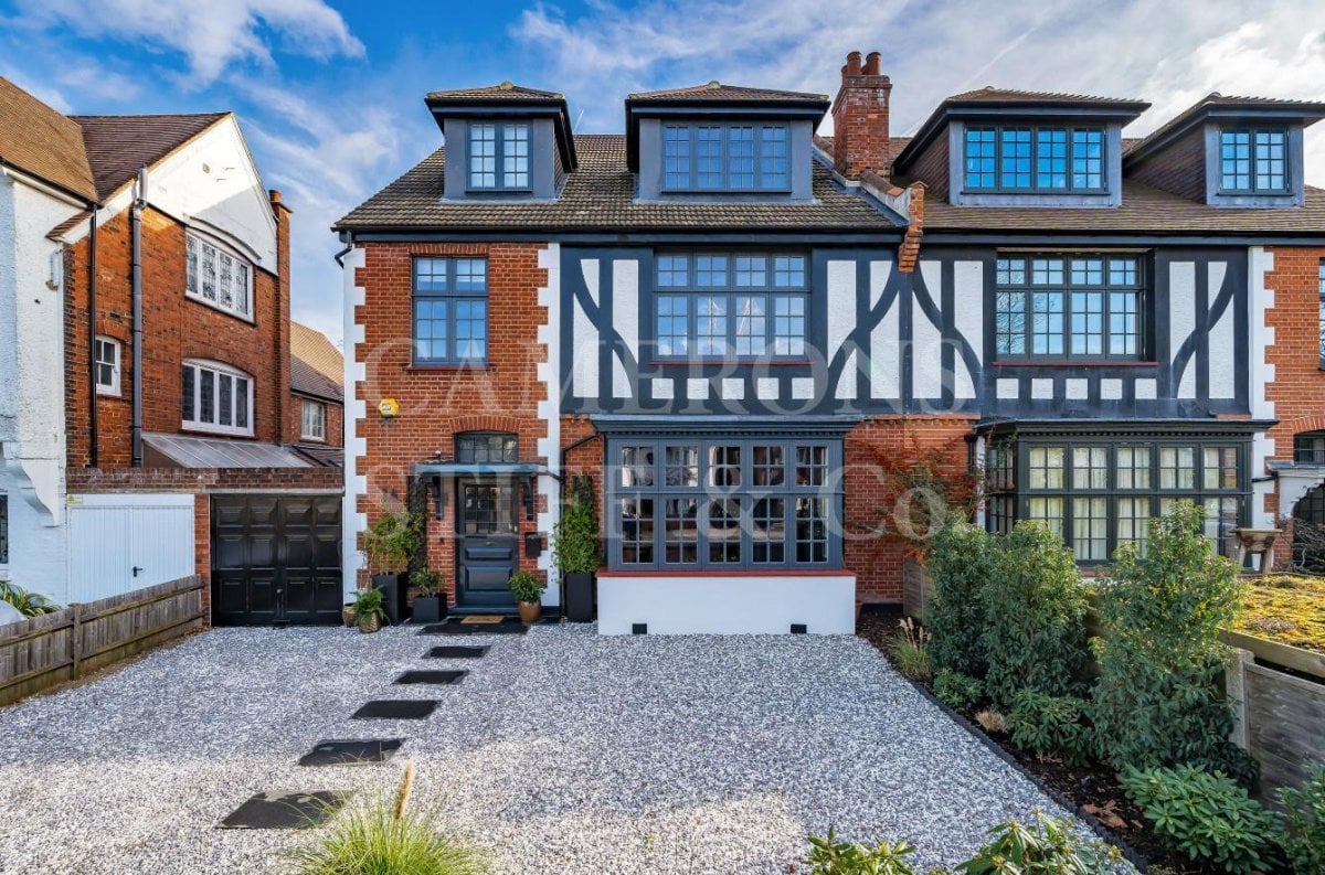 7 bedroom property for sale in Aylestone Avenue, Brondesbury Park, NW6