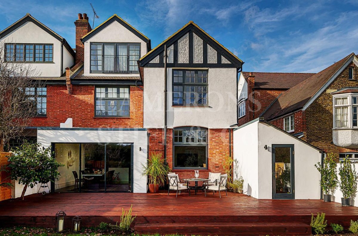 7 bedroom property for sale in Aylestone Avenue, Brondesbury Park, NW6