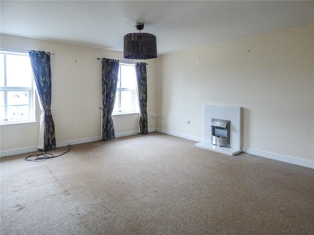 3 bedroom property for sale in Stockbridge Wharf, Riddlesden, Keighley