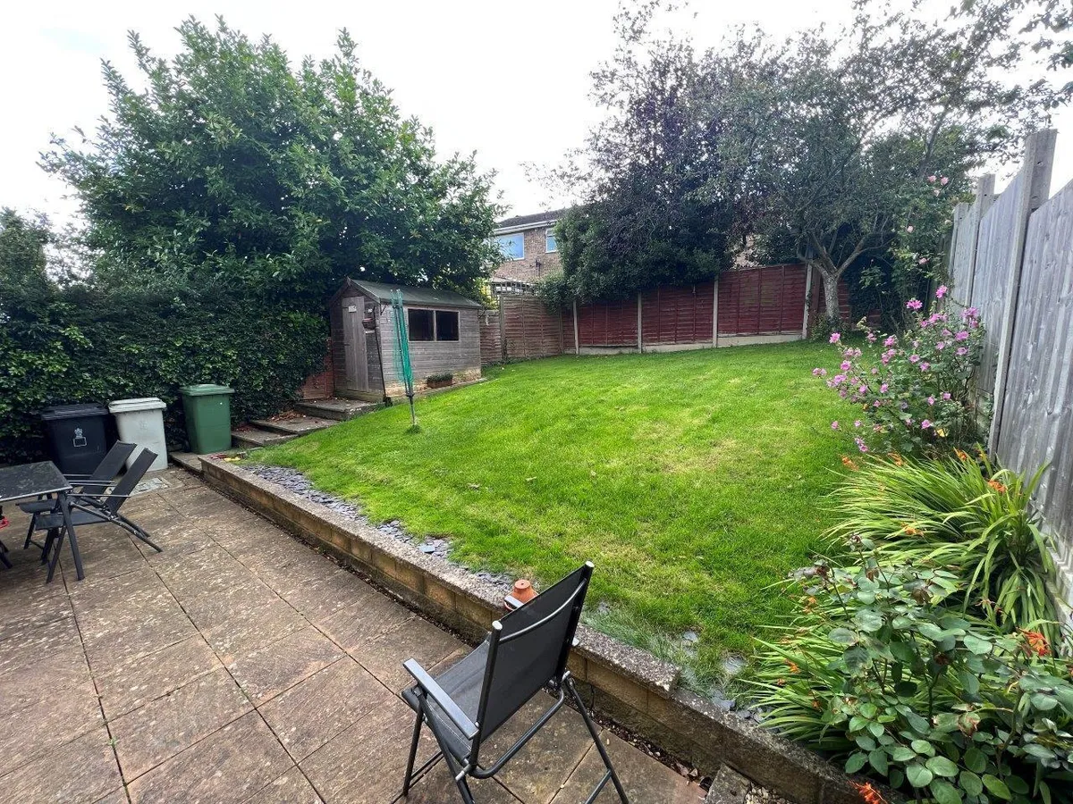 CHILTERN CLOSE, OAKHAM