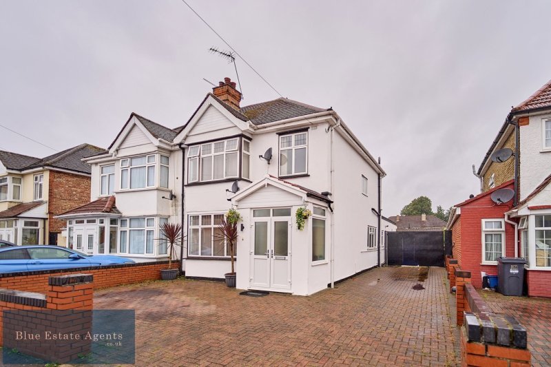 7 bedroom property for sale in Martindale Road, Hounslow, TW4 Offers
