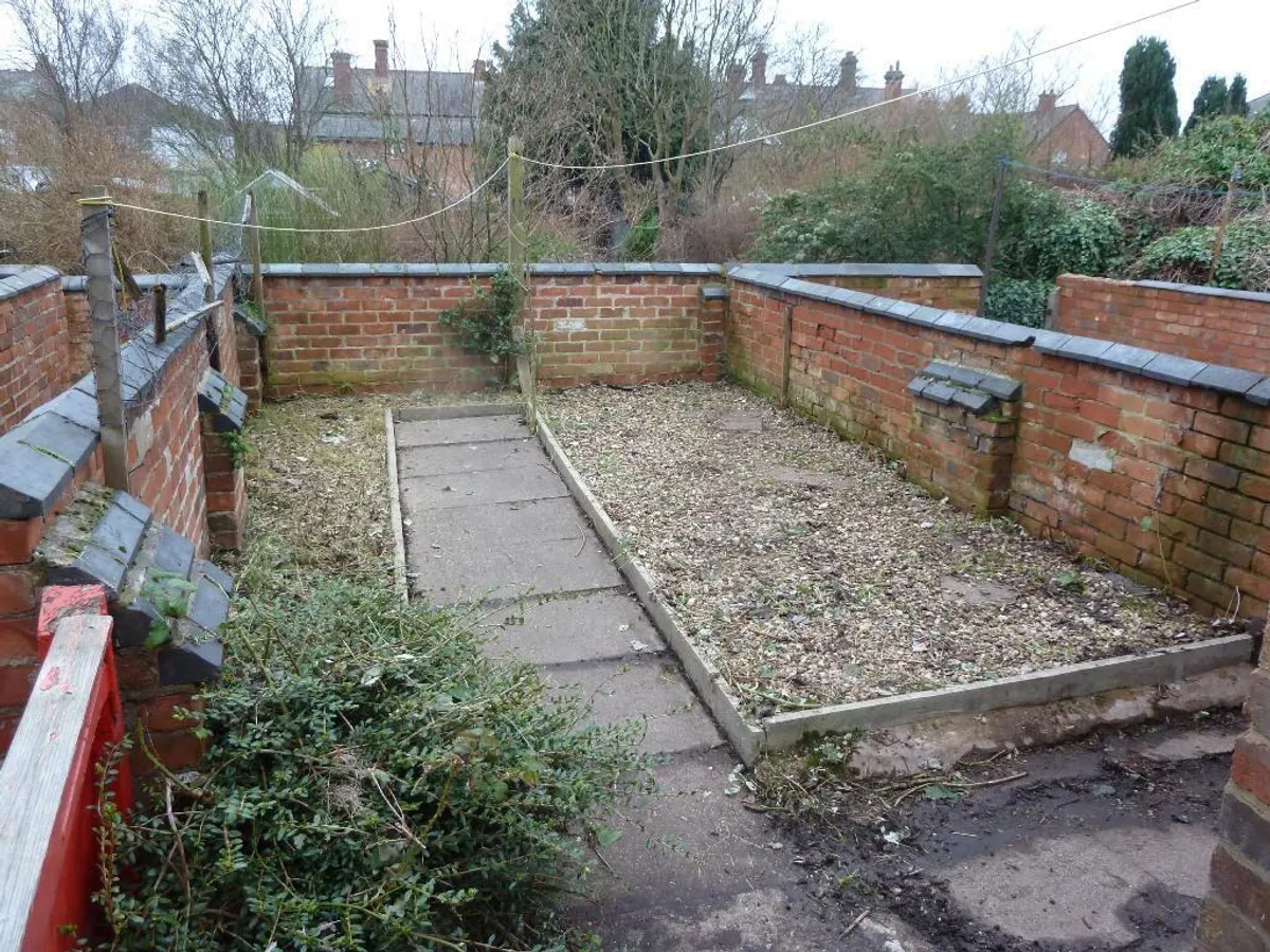 FERNIE AVENUE, MELTON MOWBRAY