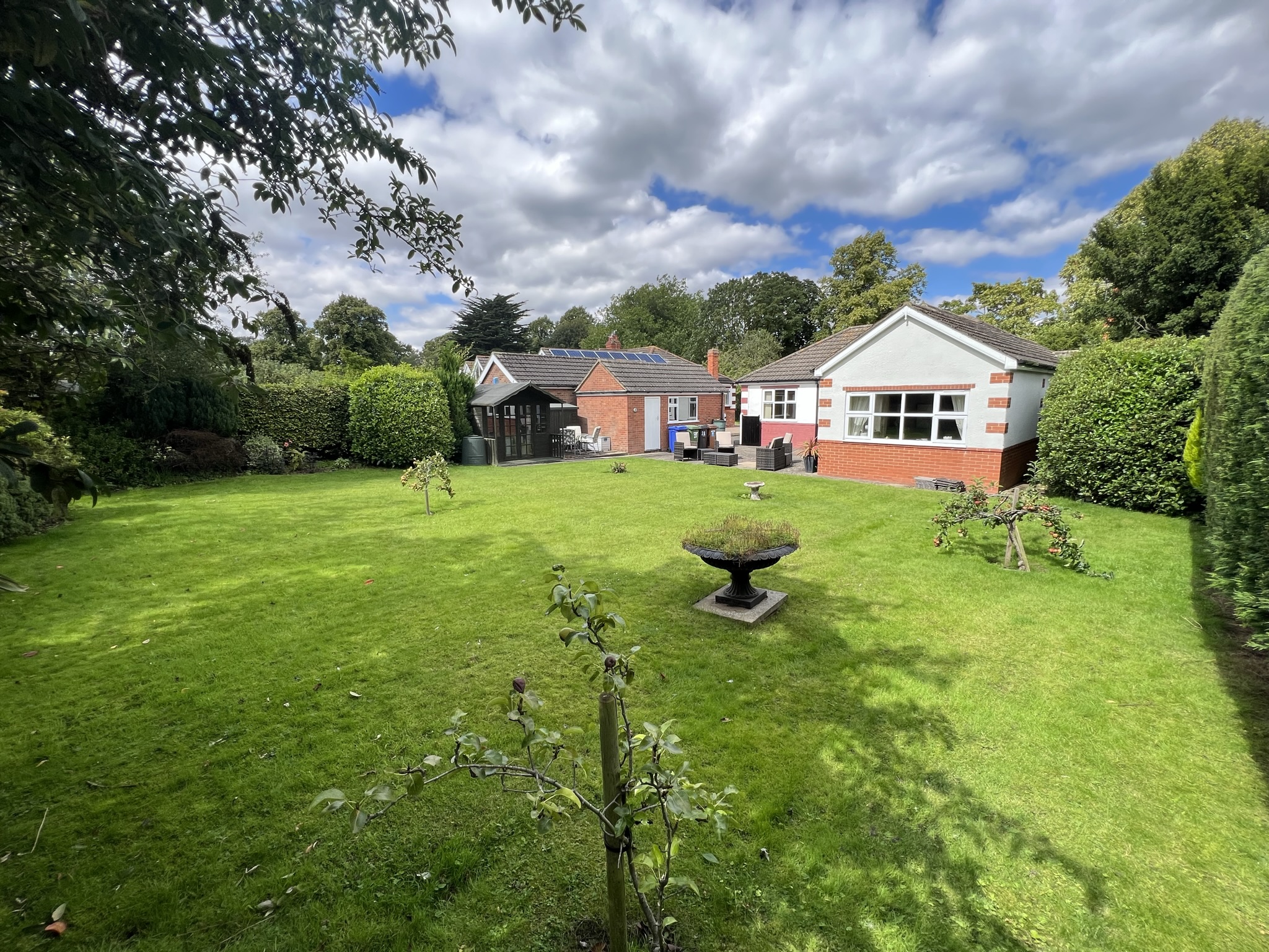 2 bedroom property for sale in Pelham Avenue, Scartho, Grimsby, DN33