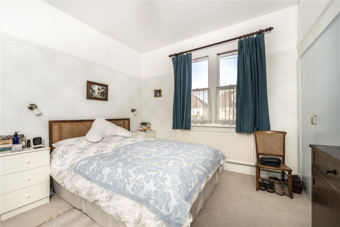 JacksonStops 4 bedroom property for sale in Teddington Park Road