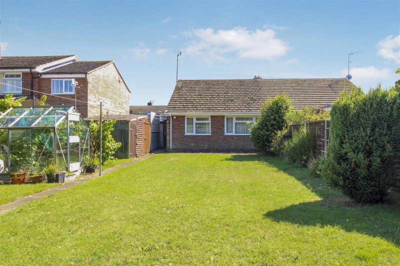 2 bedroom property for sale in West Road, Dersingham £150,000