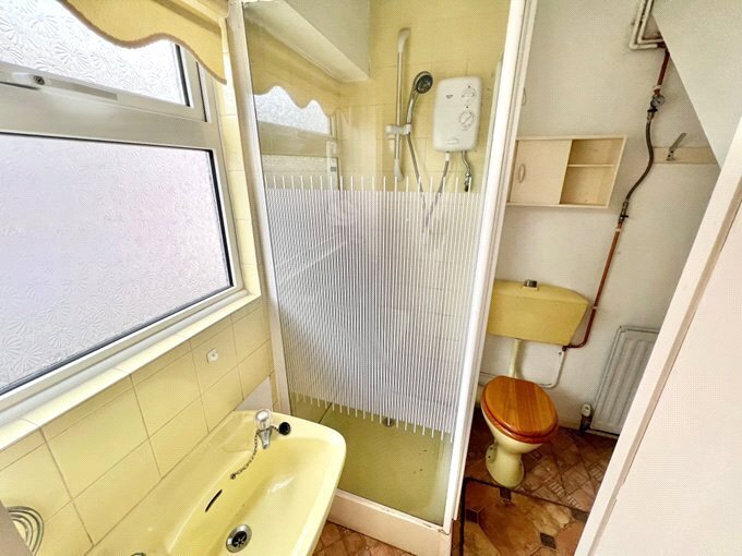 2 bedroom property for sale in The Deansway, Kidderminster