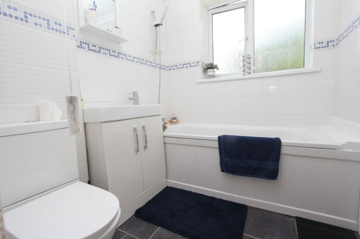 3 bedroom property for sale in Brookfield Avenue, Barry, CF63 £329,500