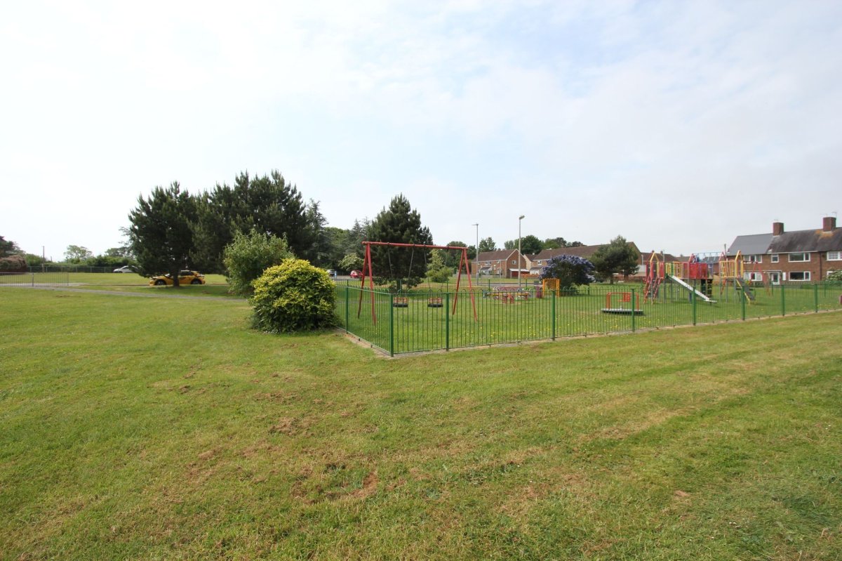 3 bedroom property for sale in 38 Pinewood Square, St Athan, CF62 4JR