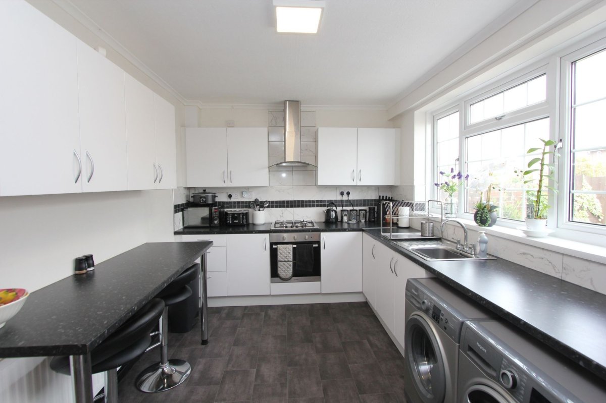 3 bedroom property for sale in 38 Pinewood Square, St Athan, CF62 4JR