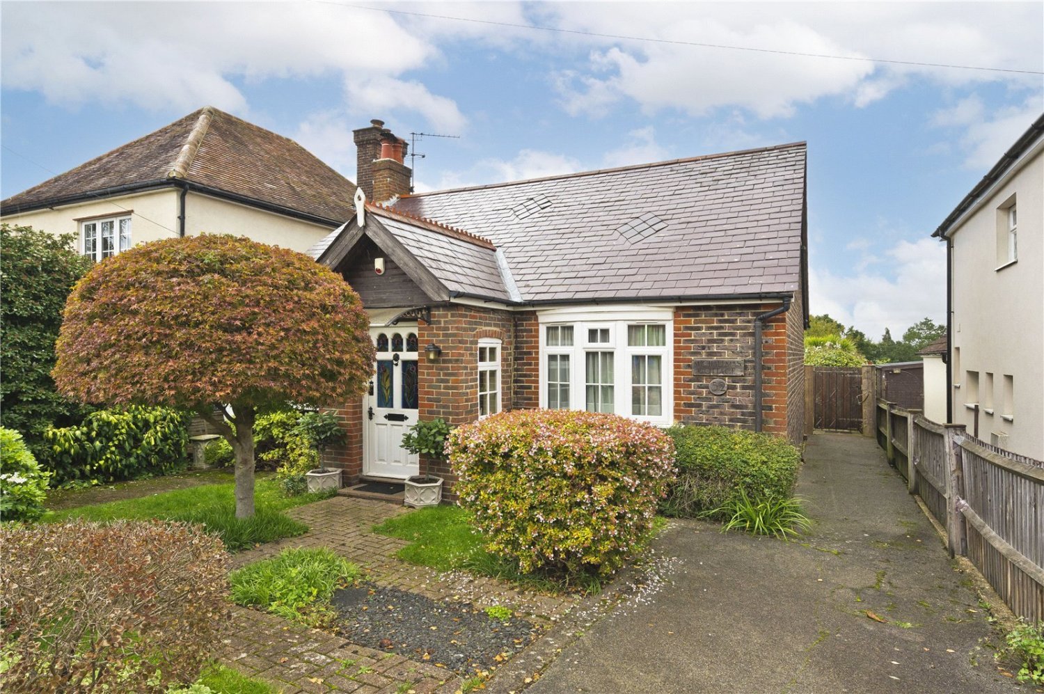 JacksonStops 2 bedroom property for sale in Victoria Road, Knaphill