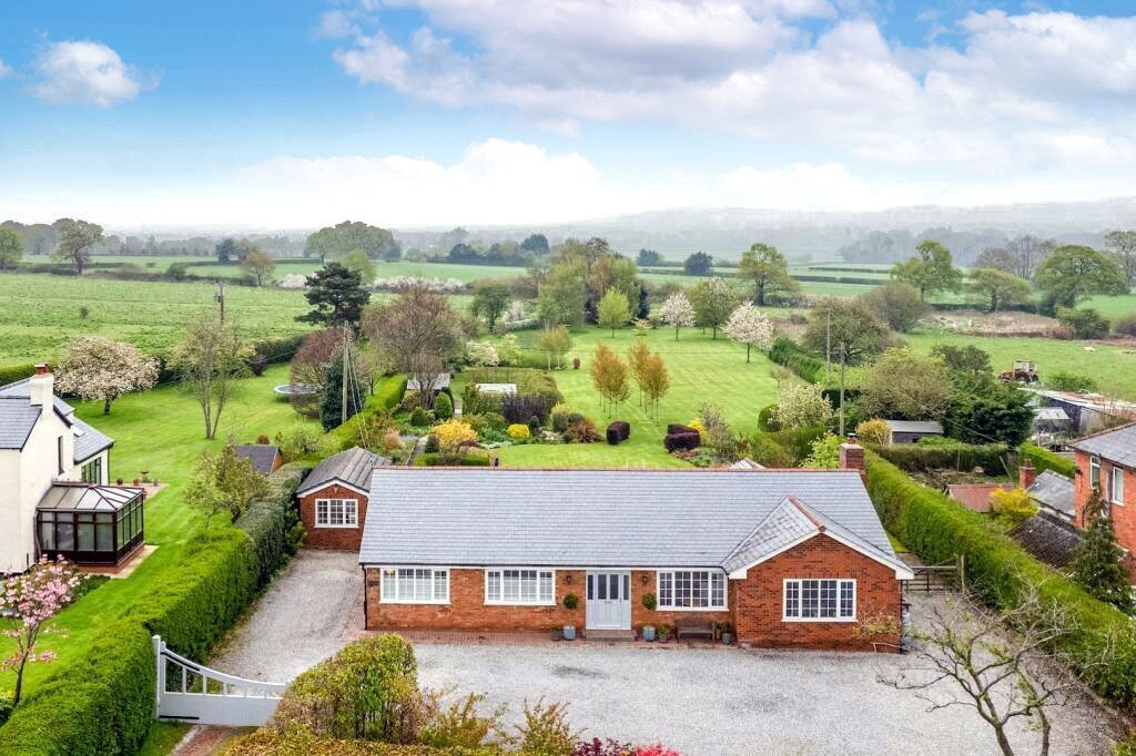 JacksonStops 3 bedroom property for sale in Tarporley Road, Tarvin