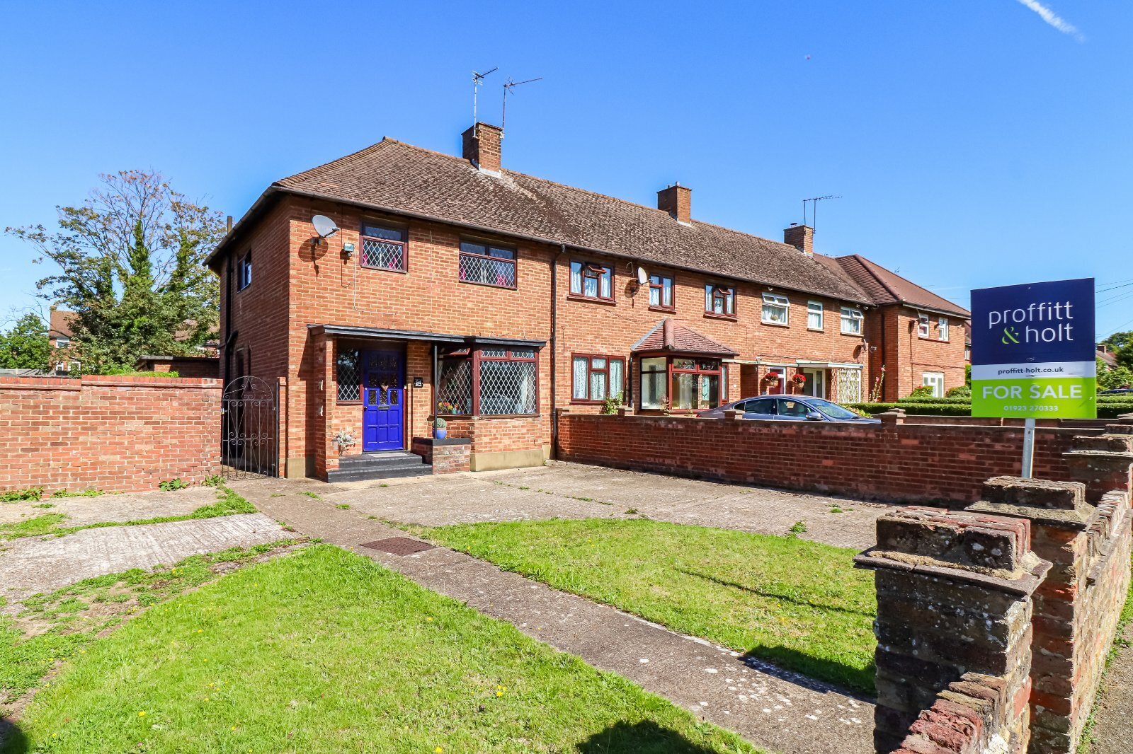 2 bedroom property for sale in South Way, Abbots Langley, Herts, WD5