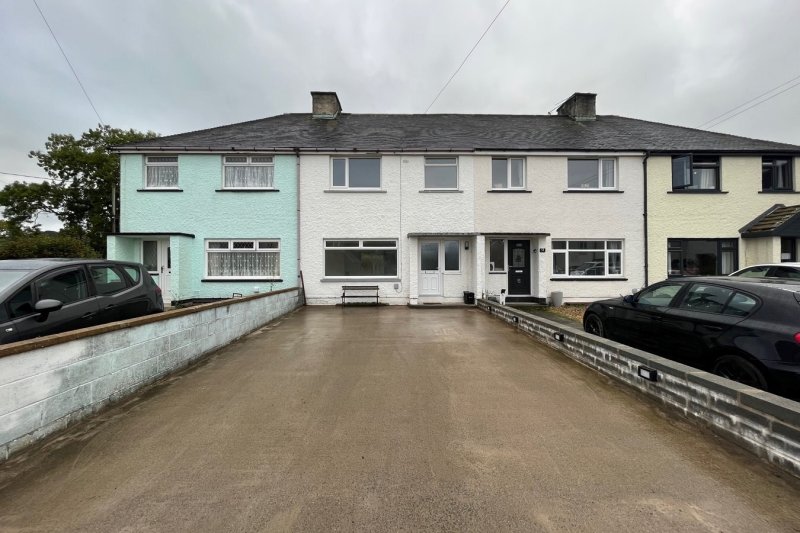 3 bedroom property for sale in Heol Islwyn, Llanrhystud, SY23 £197,500