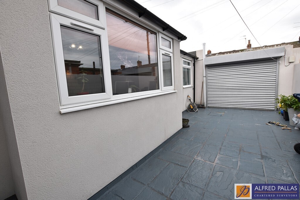 Alfred Pallas 2 bedroom property for sale in Duke Street North, Fulwell Offers in the region
