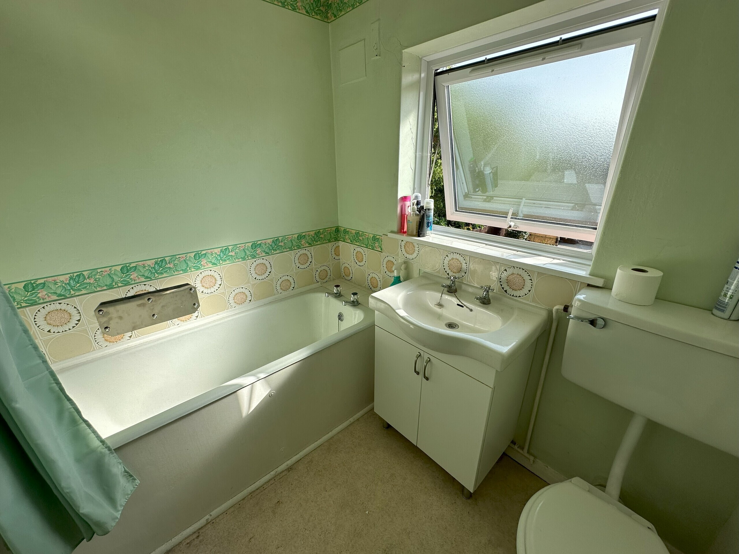 3 bedroom property for sale in Cooks Road, Elmswell - £240,000