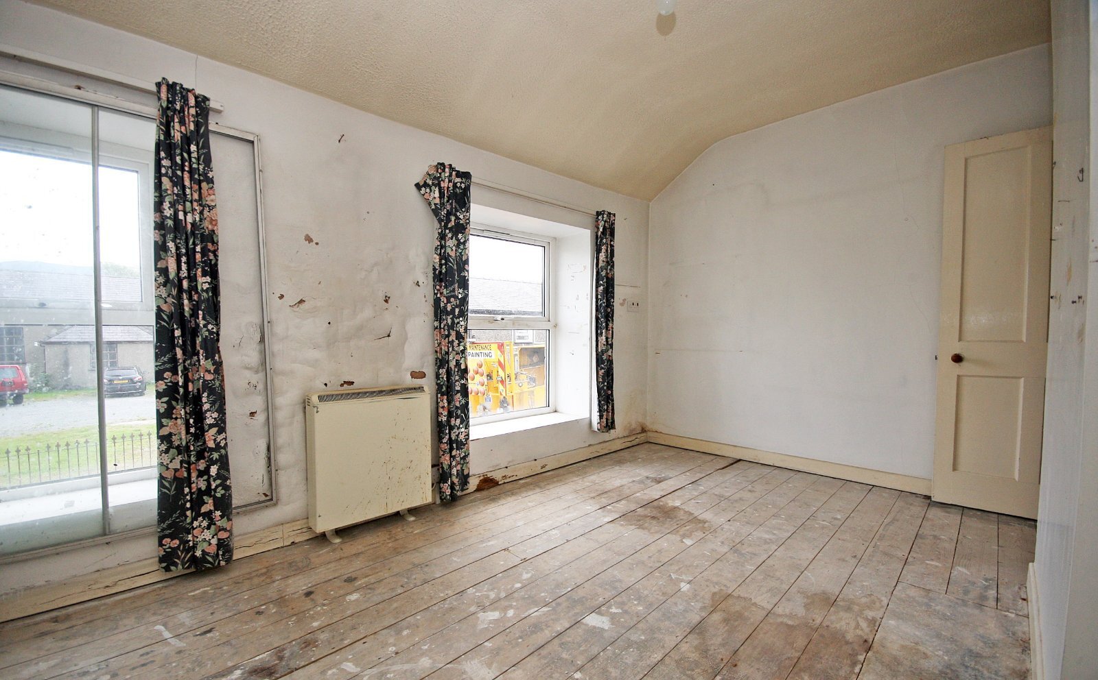 2 bedroom property for sale in Rhedyw Road, Llanllyfni, Caernarfon