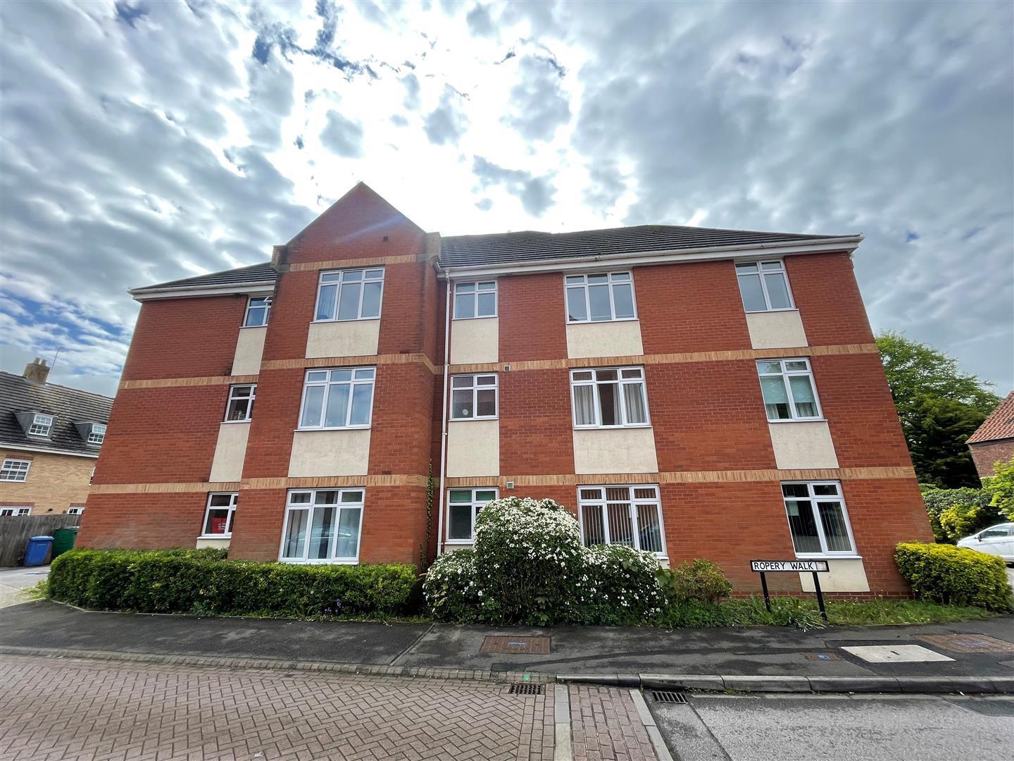 2 bedroom property for sale in Chartwell Court, Pocklington £120,000