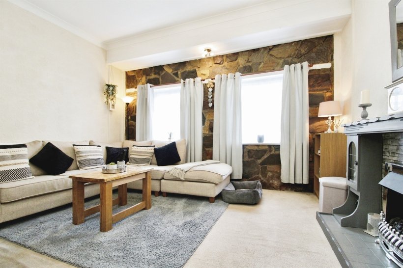 Andrew Road, Penarth 3 bedroom end of terrace house Allen & Harris