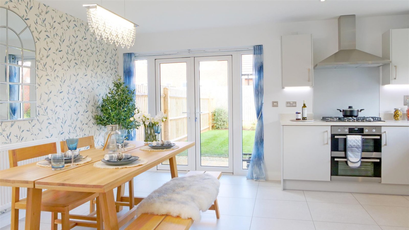 3 bedroom property for sale in Tadpole Garden Village, Swindon £390,000