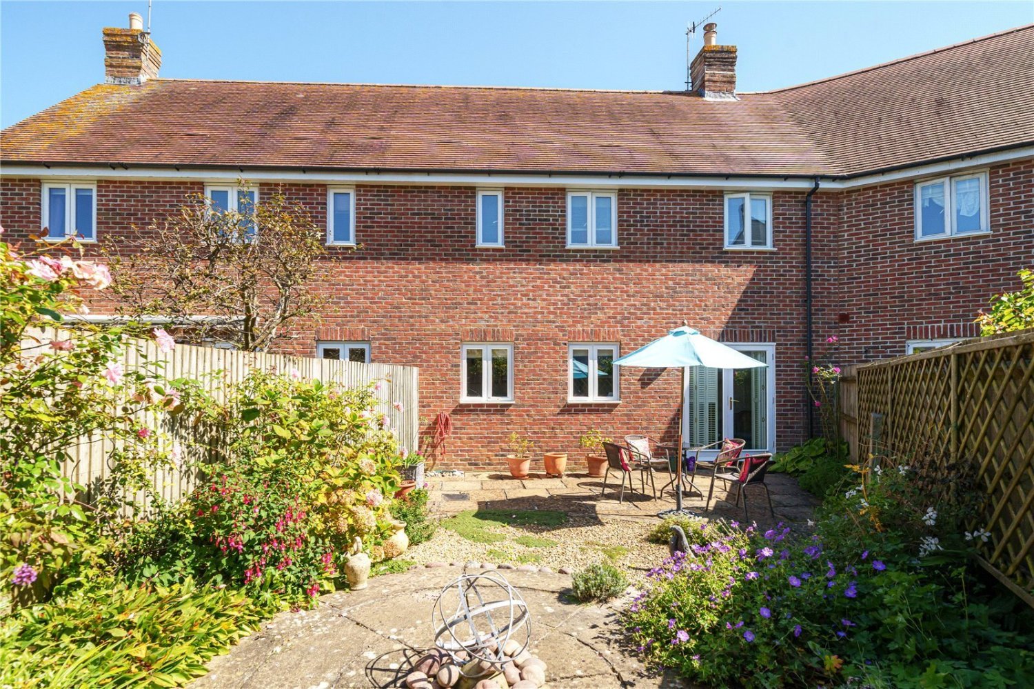 JacksonStops 3 bedroom property for sale in Suttil Crescent, Pymore