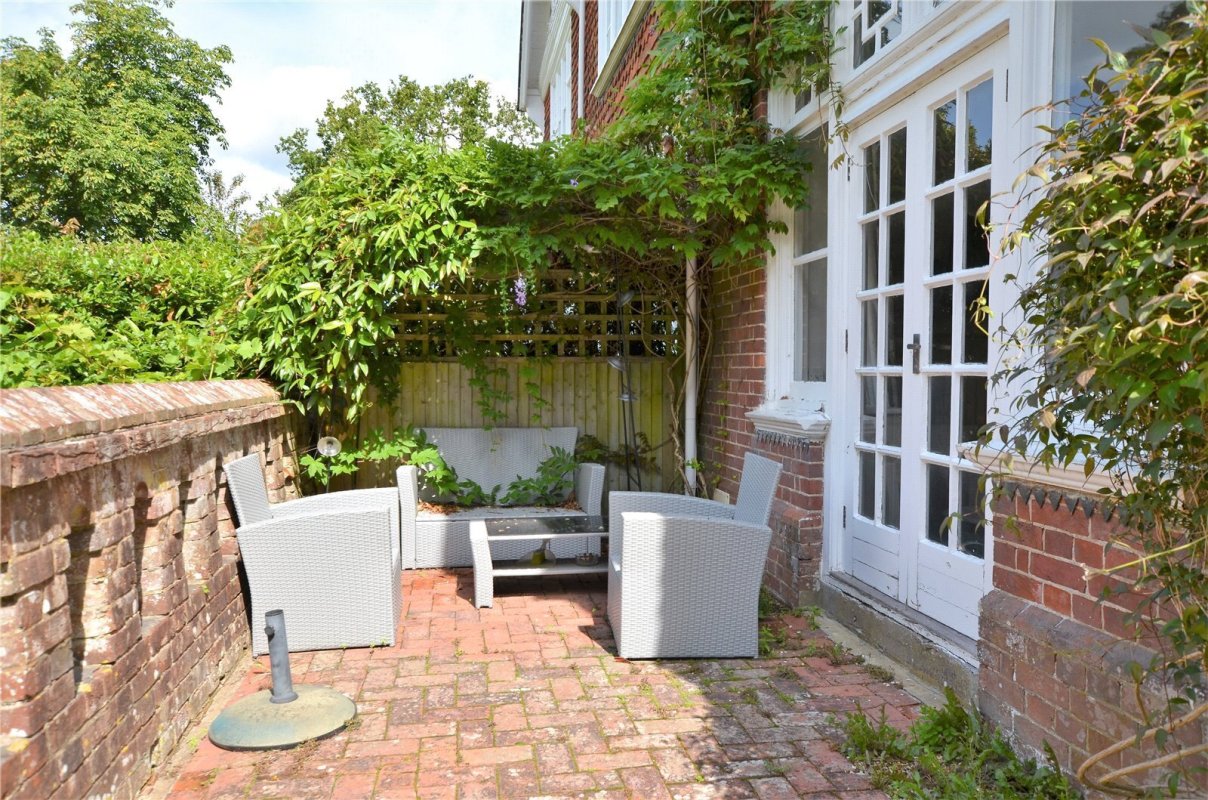 4 bedroom property for sale in Church Road, Buxted, East Sussex, TN22