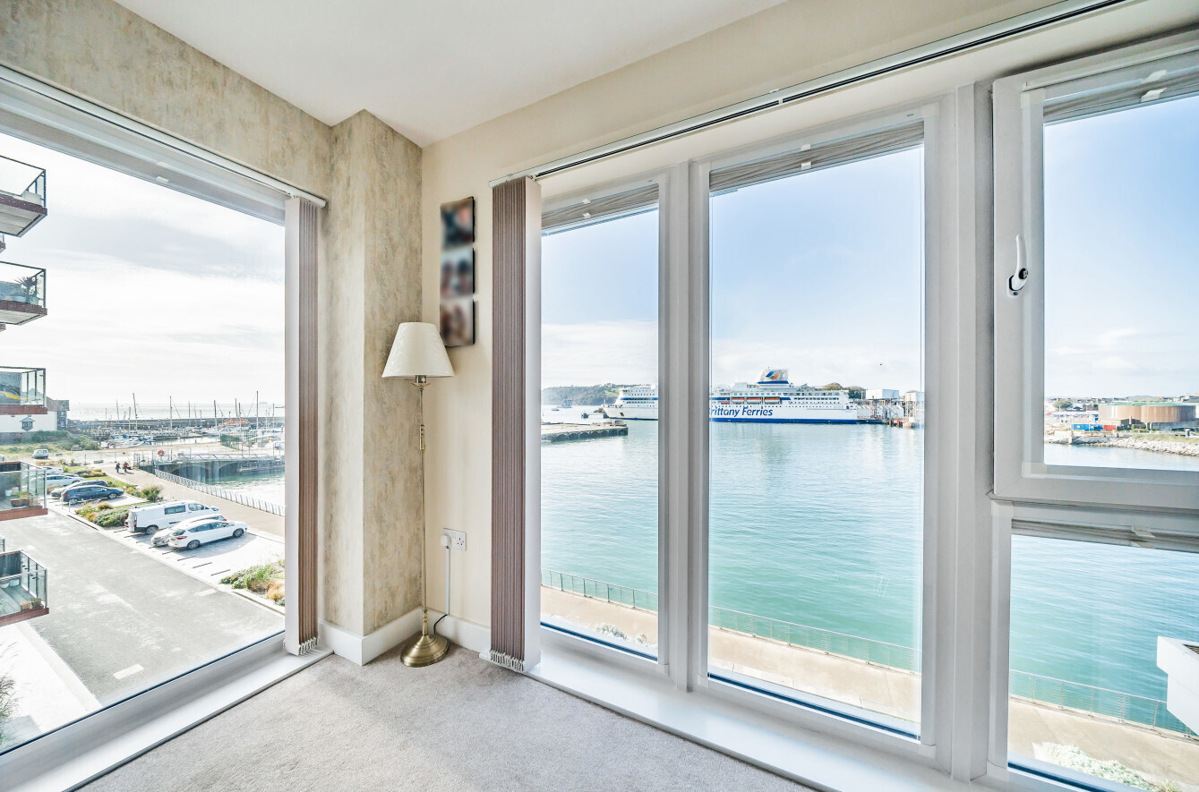 2 bedroom property for sale in Trinity Street, Plymouth, Devon, PL1