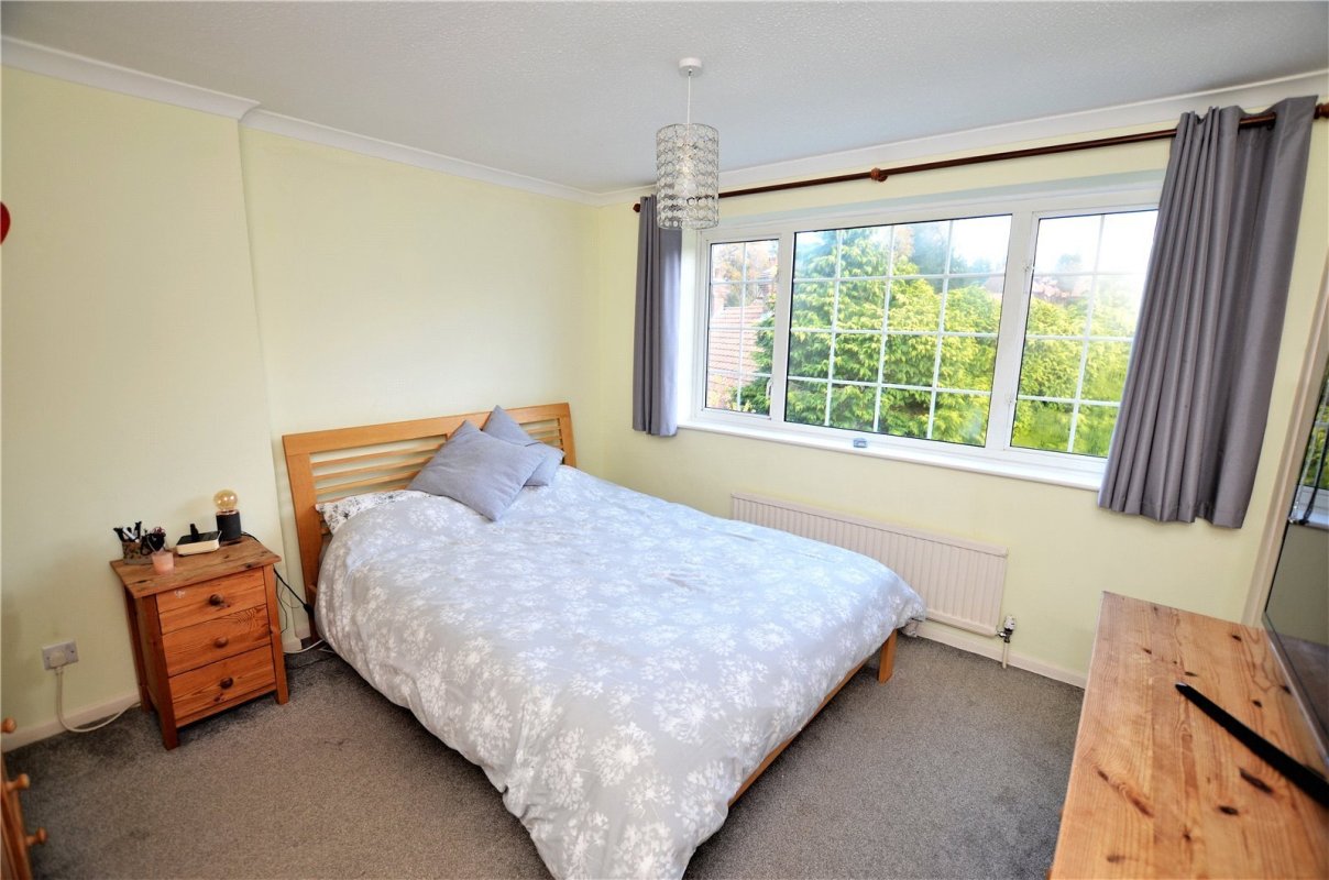 4 bedroom property for sale in Rocks Park Road, Uckfield, East Sussex