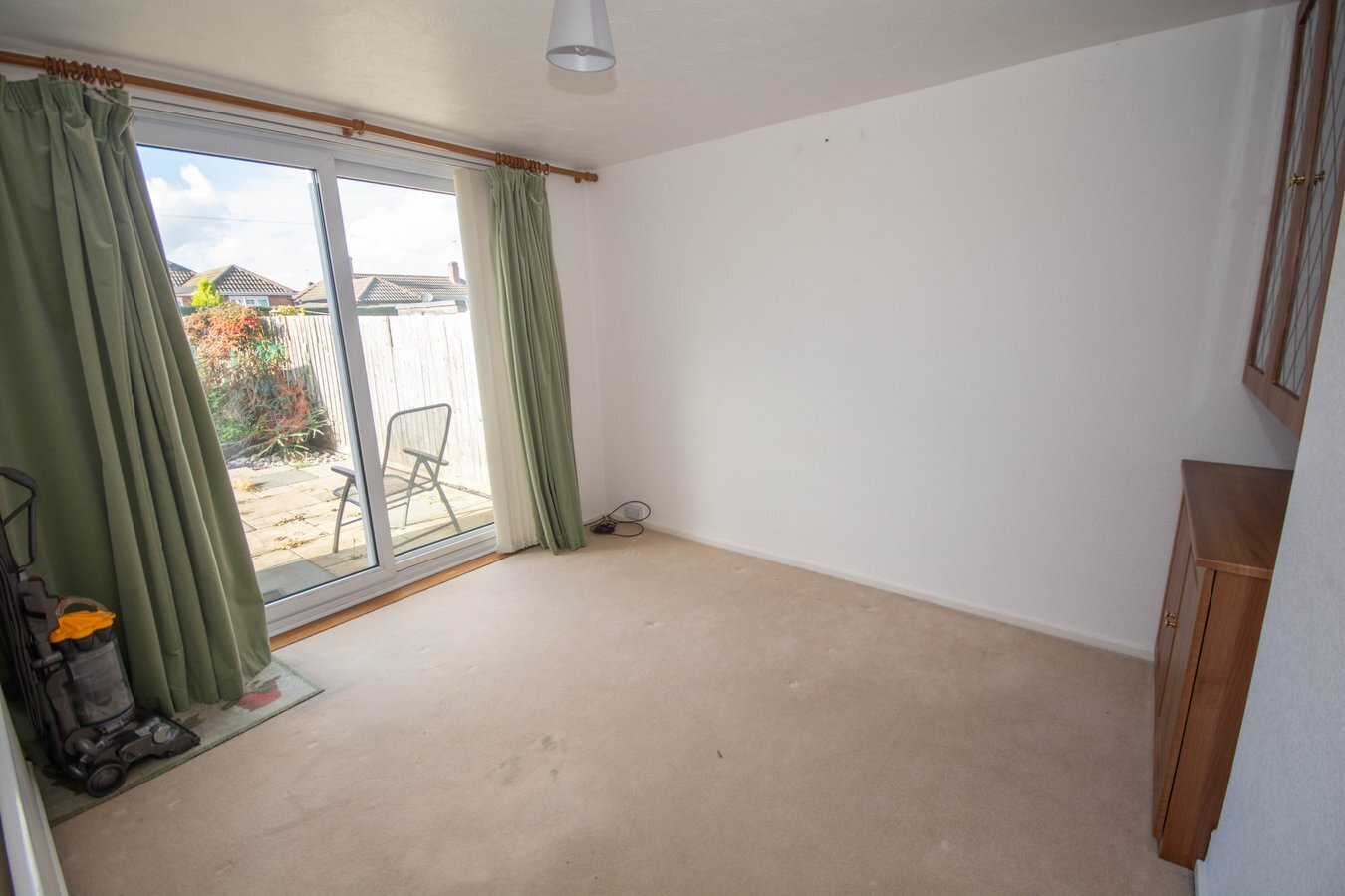 3 bedroom property for sale in Hoods Way, Bilton, Rugby, CV22 £250,000