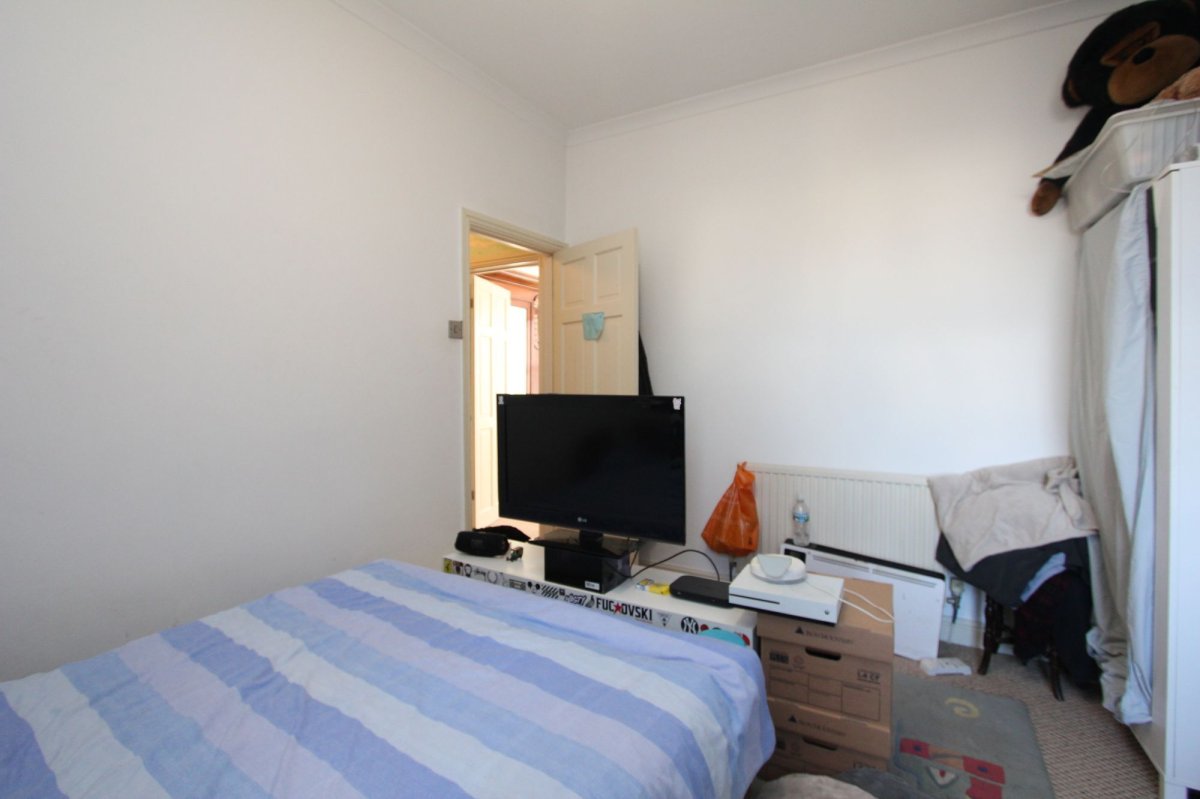 5 bedroom property for sale in St. Nicholas Road, Barry, CF62 £345,000