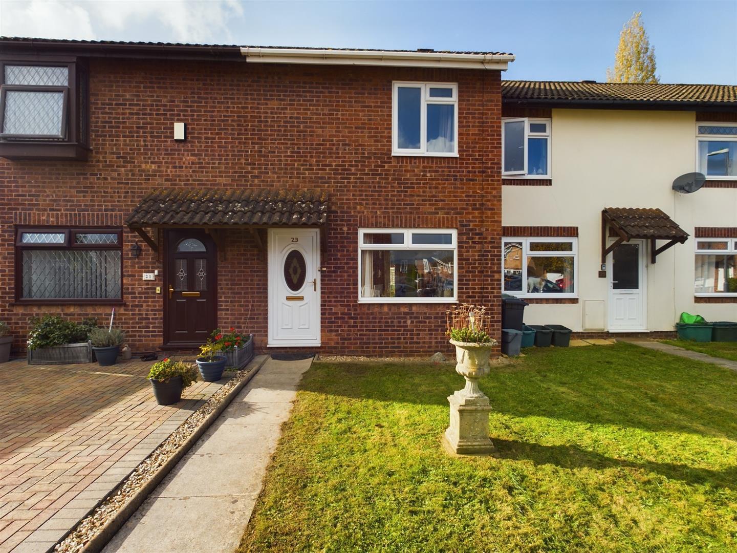 2 bedroom property for sale in Allington Drive, Barrs Court, Bristol