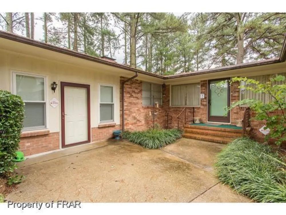 319 Stacy Weaver Dr, Fayetteville, NC 28311