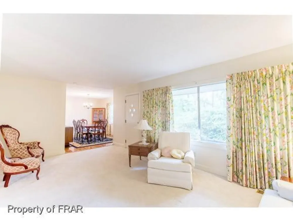 319 Stacy Weaver Dr, Fayetteville, NC 28311