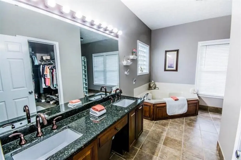 48 Trapper Way, Bowling Green, KY 42103