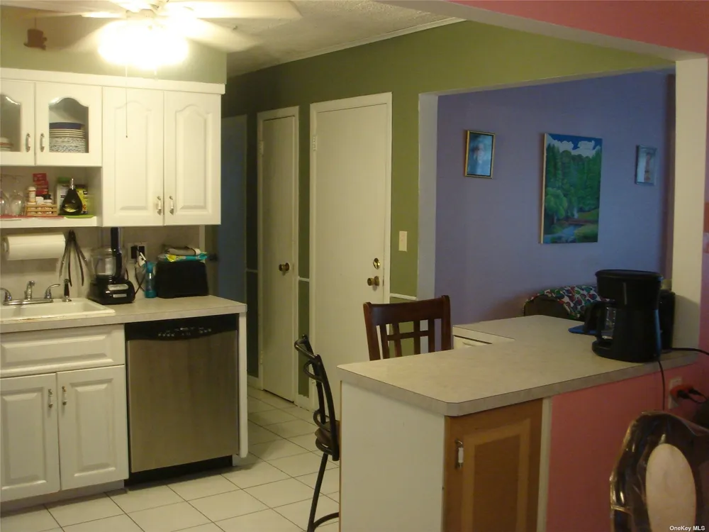 1323 Globe Ave, Elmont, NY 11003