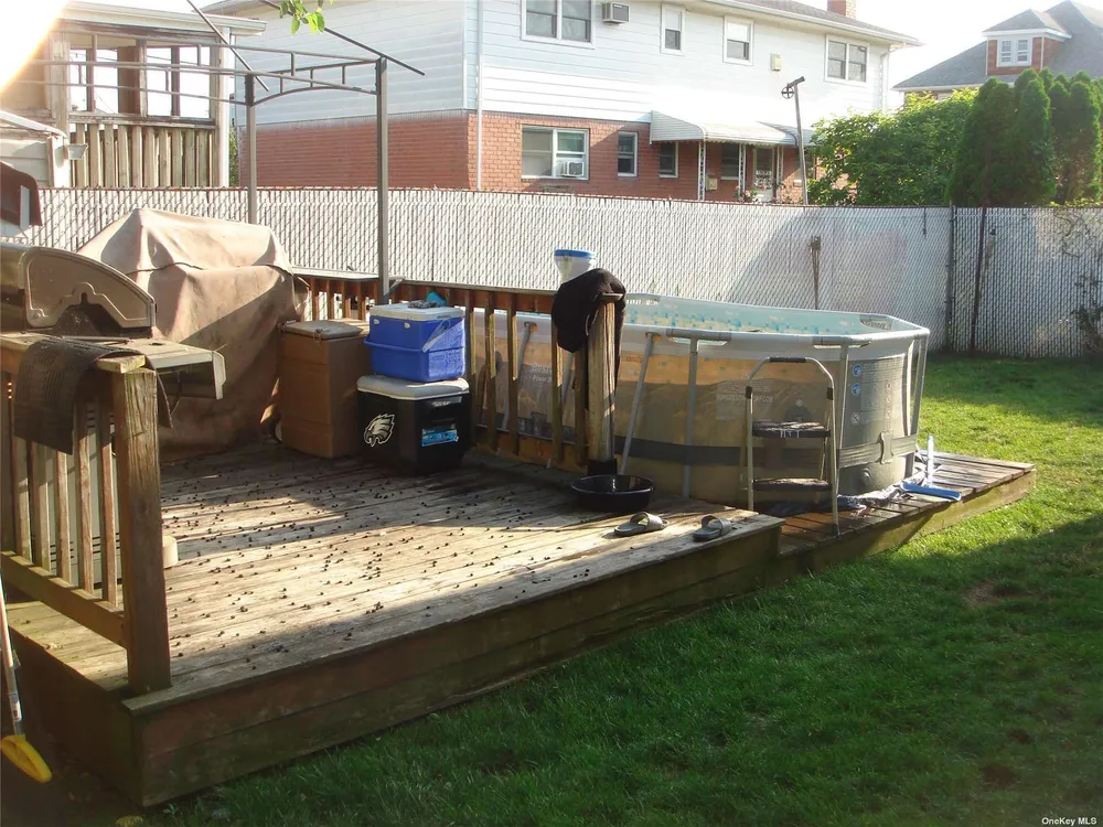 1323 Globe Ave, Elmont, NY 11003