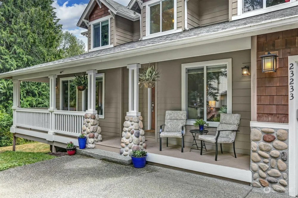 23233 NE 173rd Pl, Woodinville, WA 98077