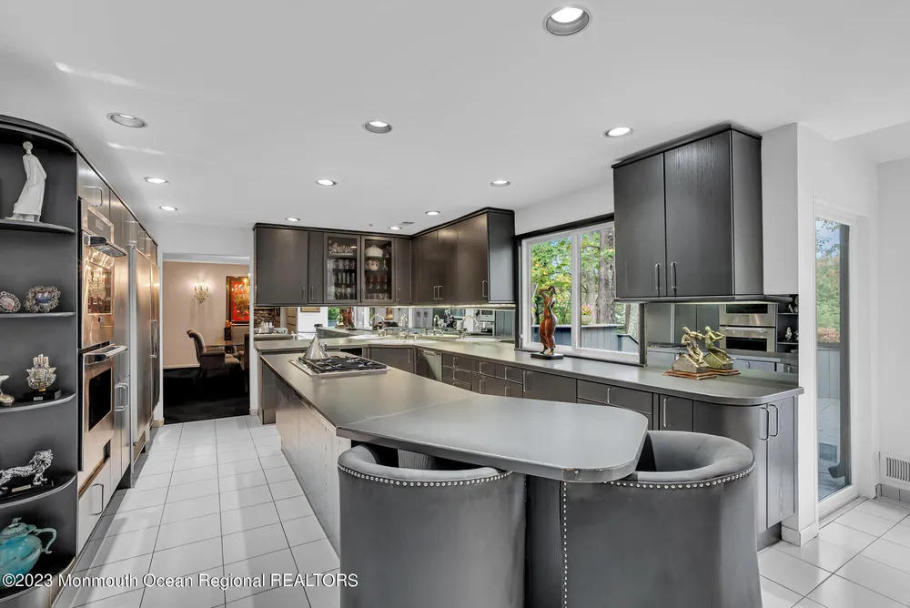 6 Marc Rd, West Long Branch, NJ 07764
