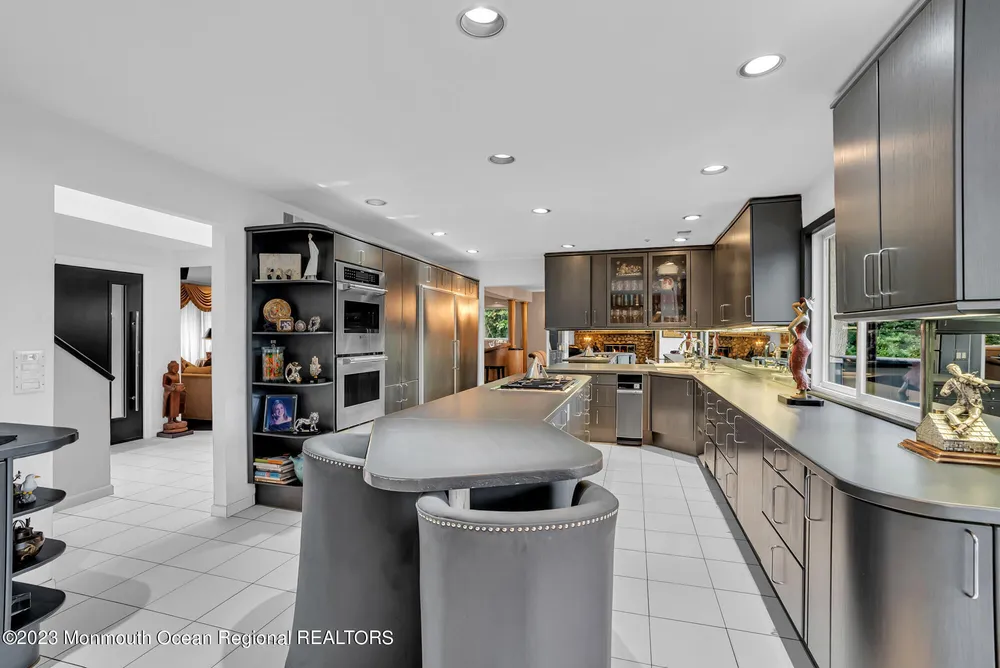 6 Marc Rd, West Long Branch, NJ 07764