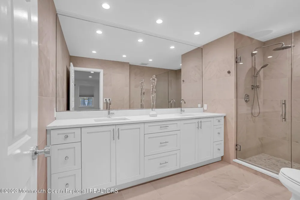 6 Marc Rd, West Long Branch, NJ 07764