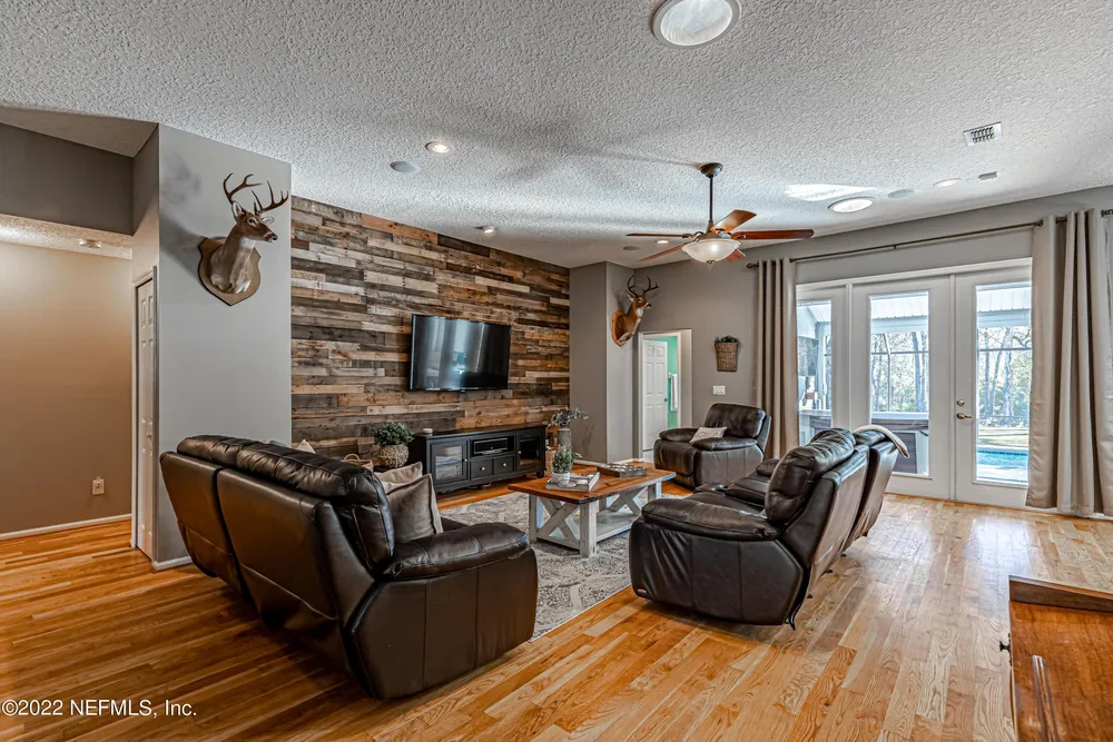 3289 Creighton Ln, Fleming Island, FL 32003