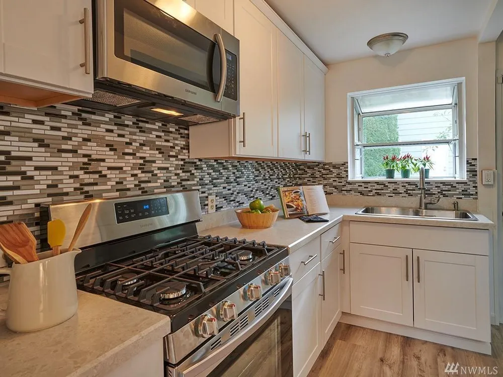 8407 12th Ave SW, Seattle, WA 98106