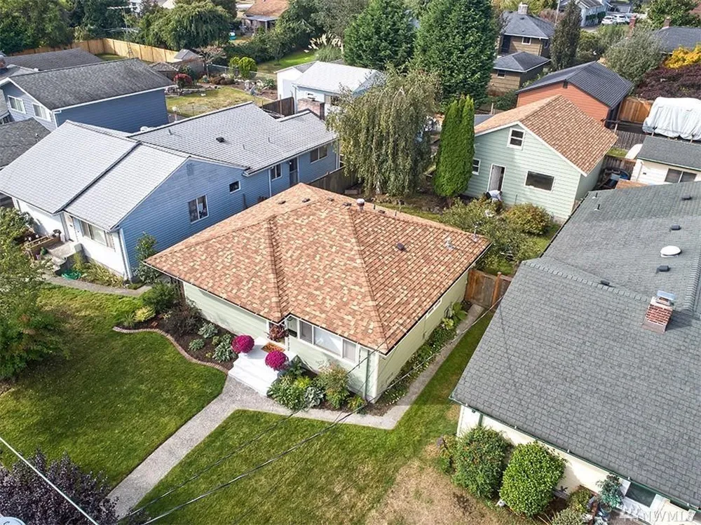 8407 12th Ave SW, Seattle, WA 98106